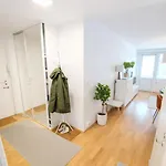1 Bedroom Cityhome 1-5 Pers, Wifi, Washing Machine * Turku