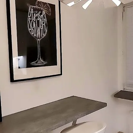 Apartment 1 Bedroom Cityhome 1-5 Pers, Wifi, Washing Machine *