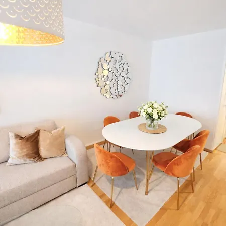 1 Bedroom Cityhome 1-5 Pers, Wifi, Washing Machine *