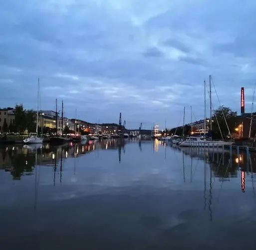 1 Bedroom Cityhome 1-5 Pers, Wifi, Washing Machine Apartment *