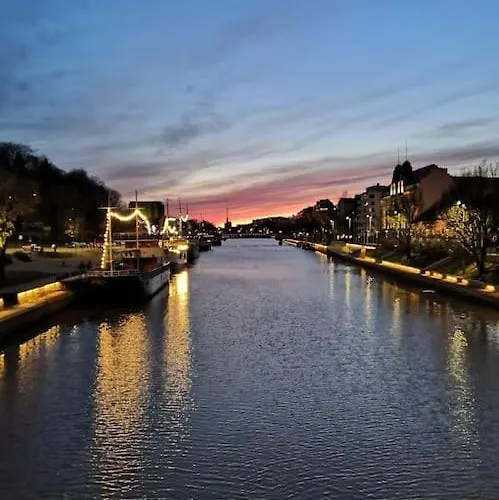 Apartment 1 Bedroom Cityhome 1-5 Pers, Wifi, Washing Machine *